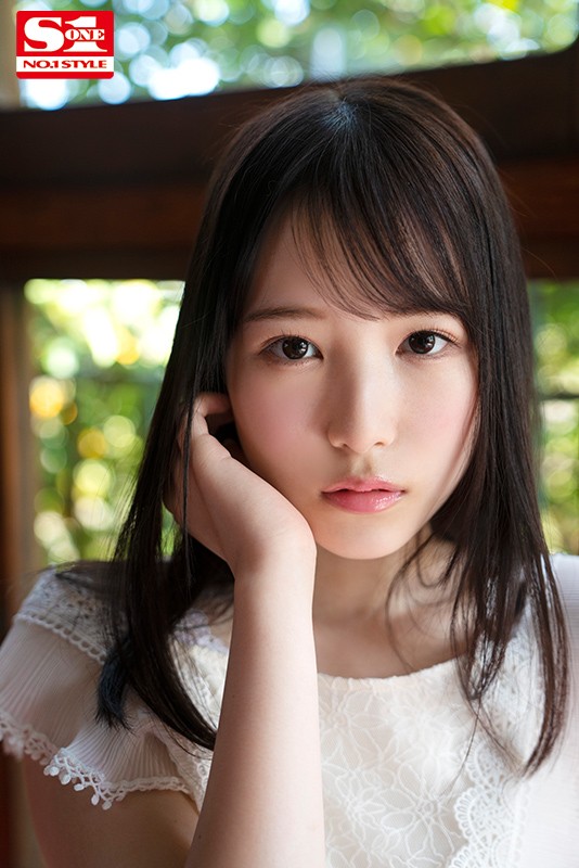 最高级天然美女！神腰神尻神演出！能在偶像团体站C位的「香水じゅん」登场！